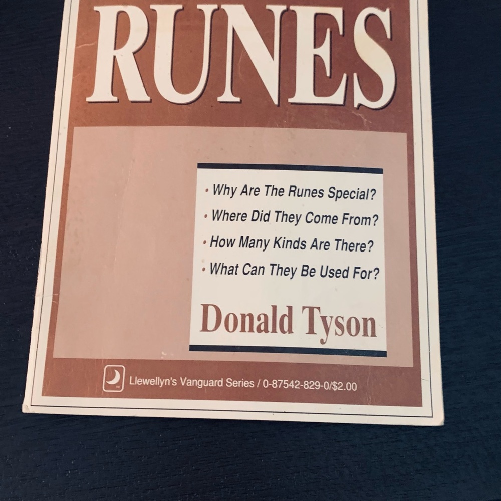 Vintage Runes - Picture 3 of 6